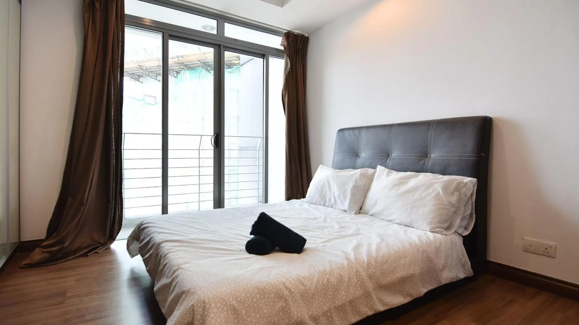 Cozy 4Br Apt Free Parking Near Lalaport Klcc Kuala Lumpur Malaysia
